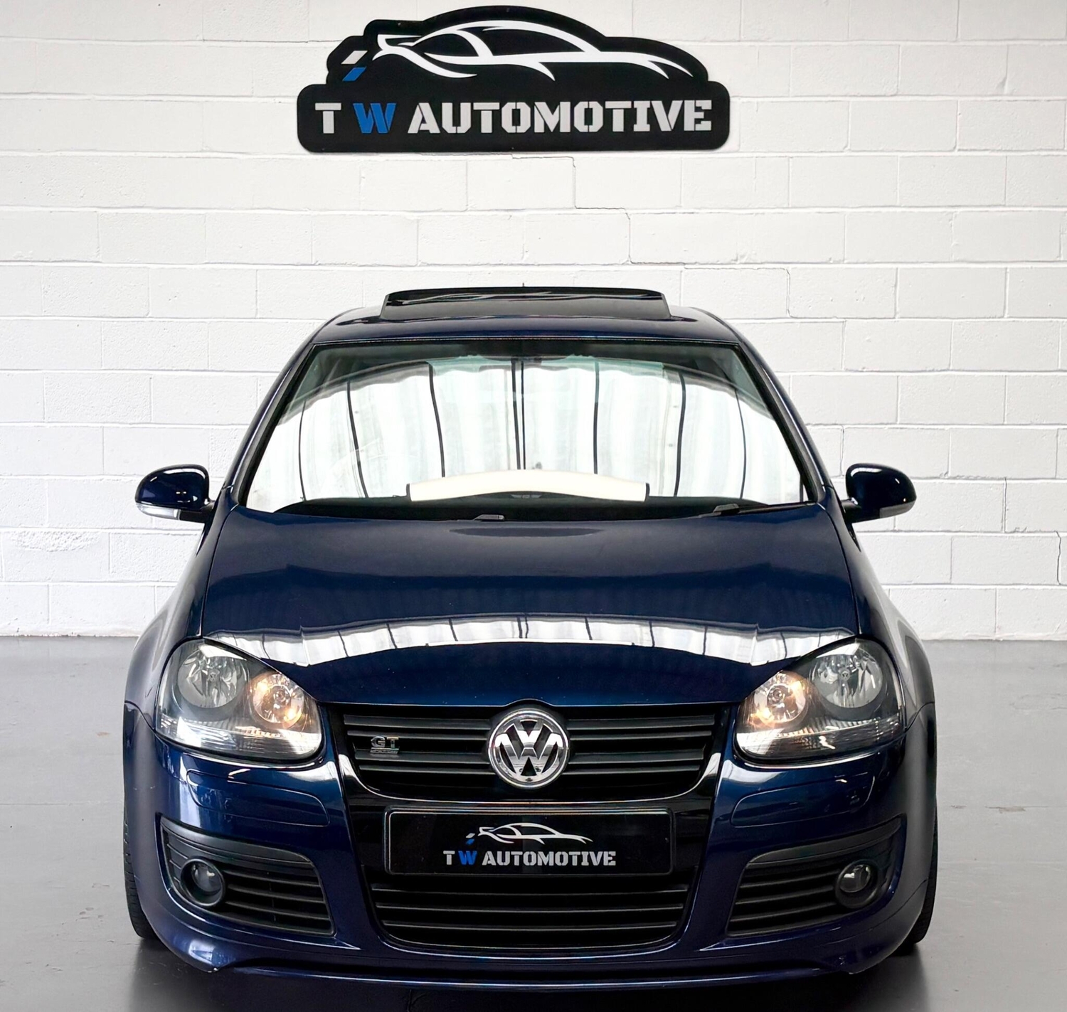 [ berth ]Volkswagen Golf