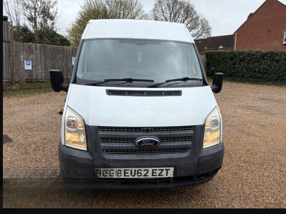 [ berth ]Ford Transit