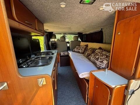 [ berth ]Vauxhall Vivaro