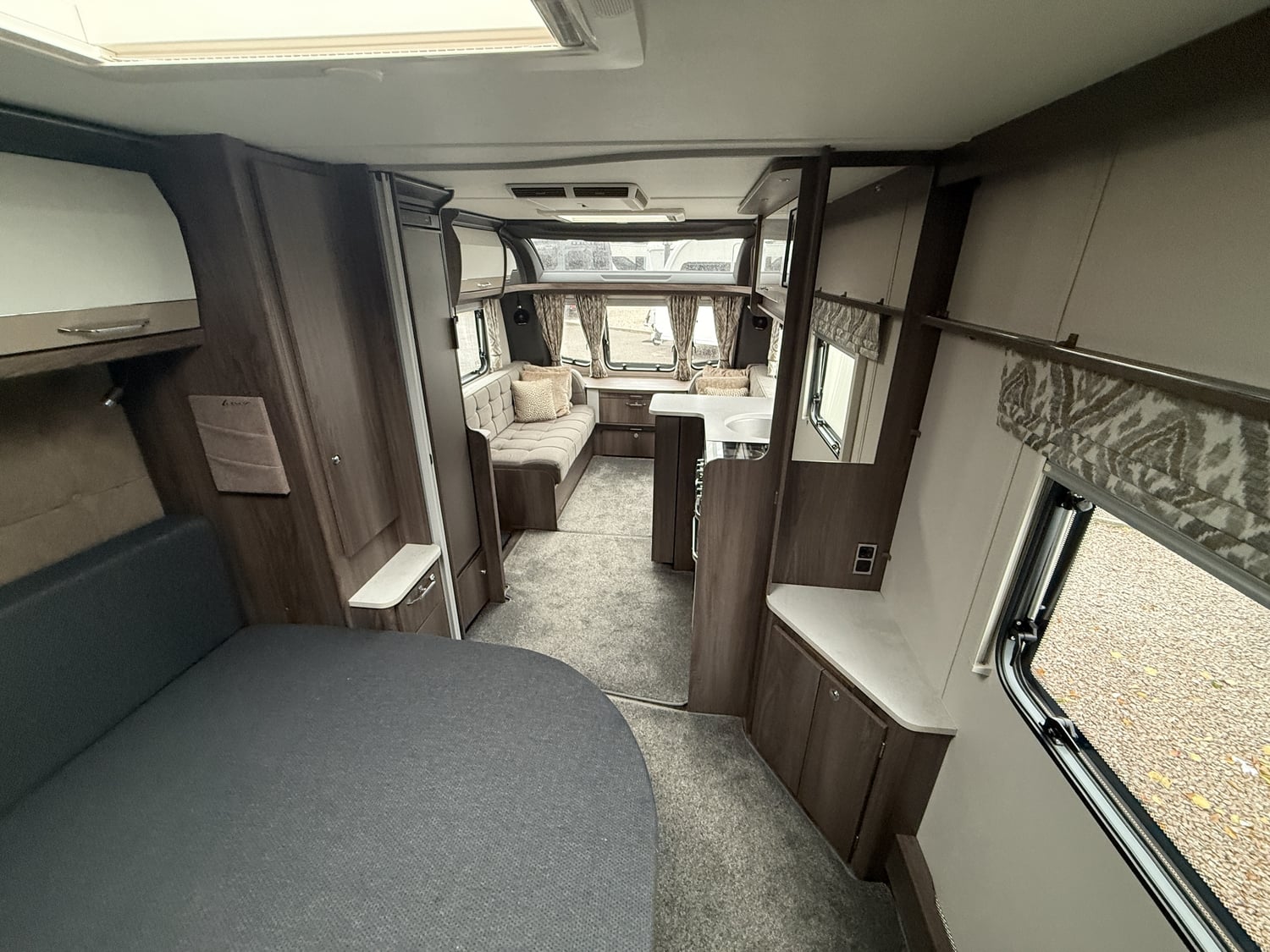 [4 berth ]Coachman Laser 575 Xtra