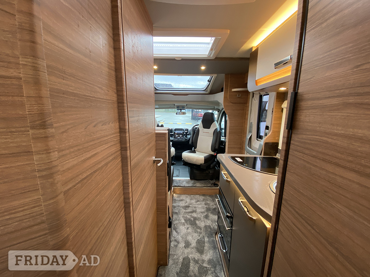 [2 berth ]Weinsberg CaraCompact 600 MEG Pepper