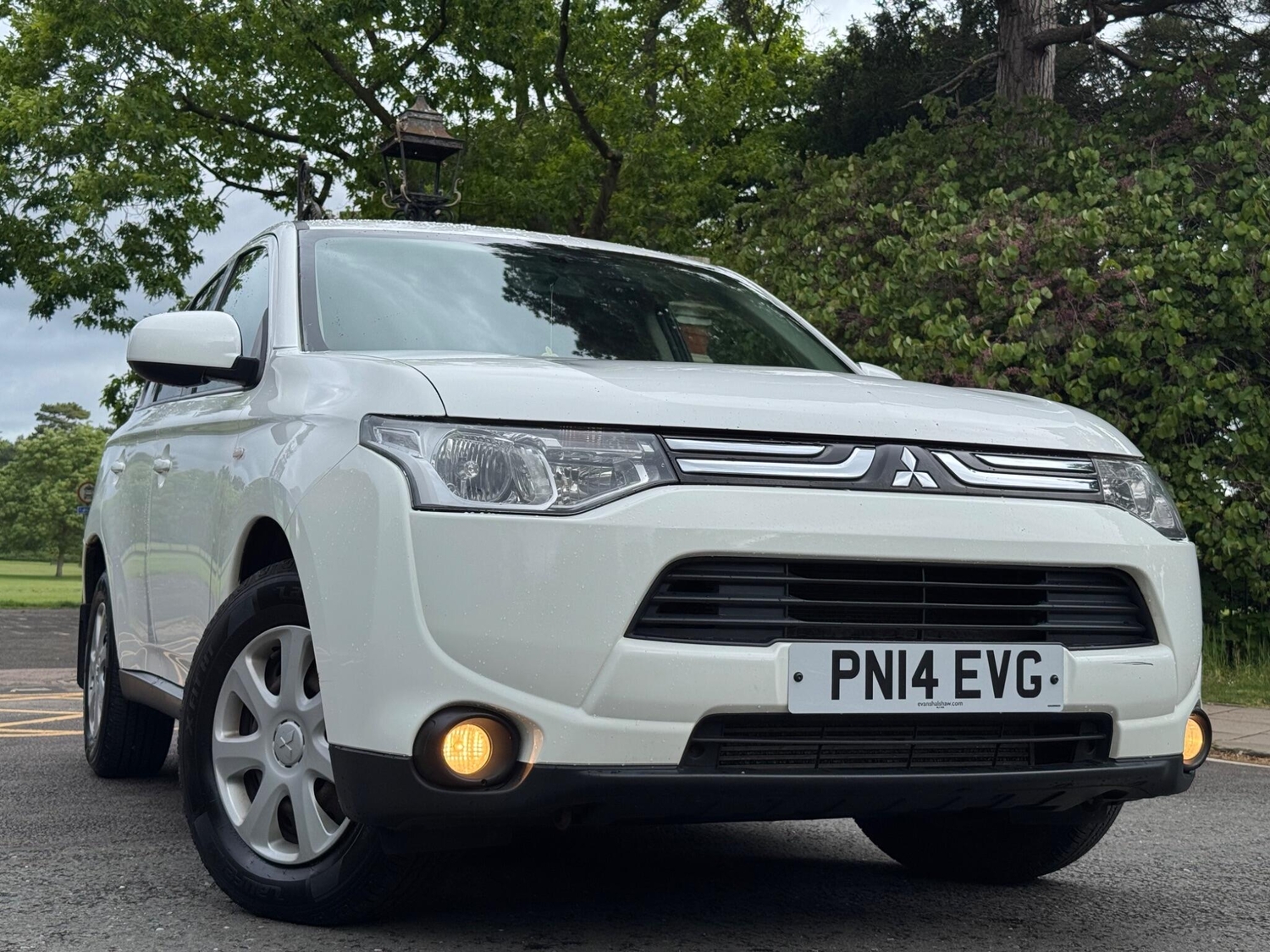 [ berth ]Mitsubishi Outlander