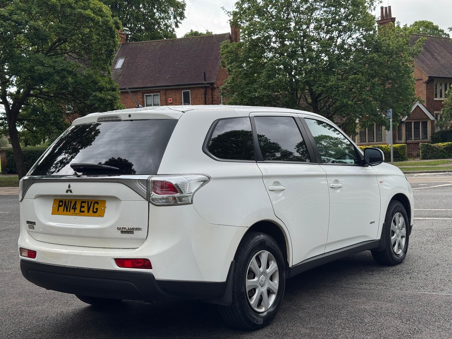 Mitsubishi Outlander 2014 - Vans & Commercial Vehicles
