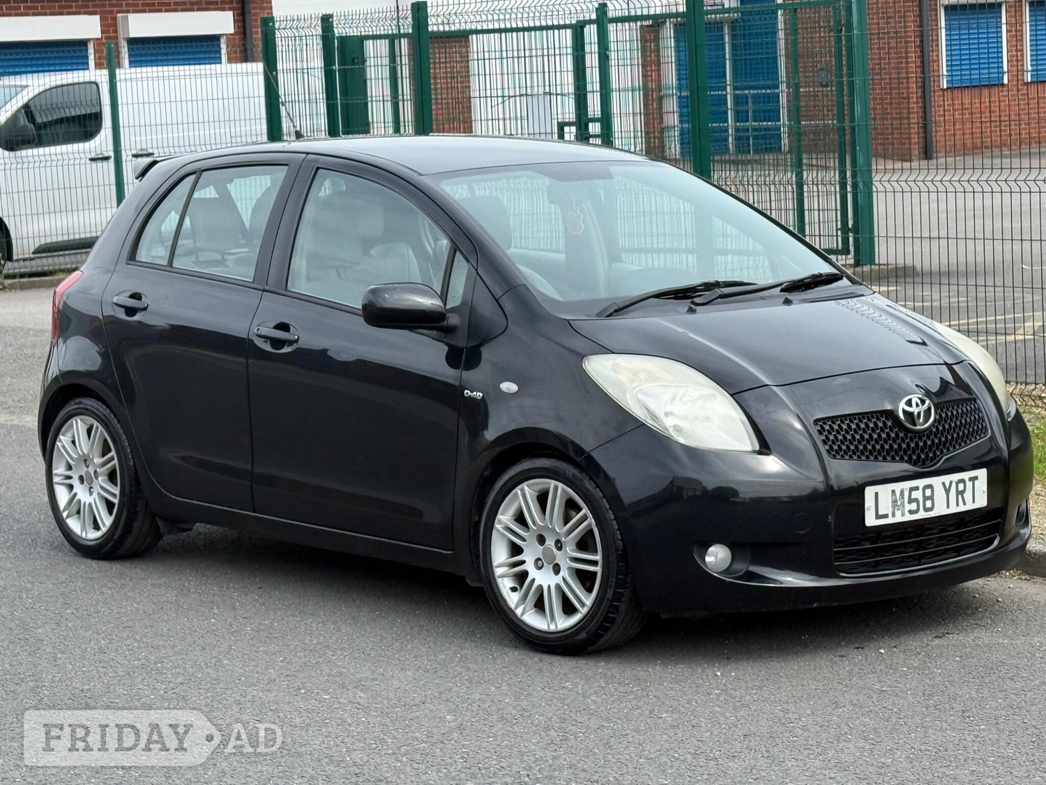 Toyota Yaris 2008 - Cars in Stockport