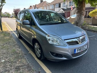 Vauxhall Zafira 2011