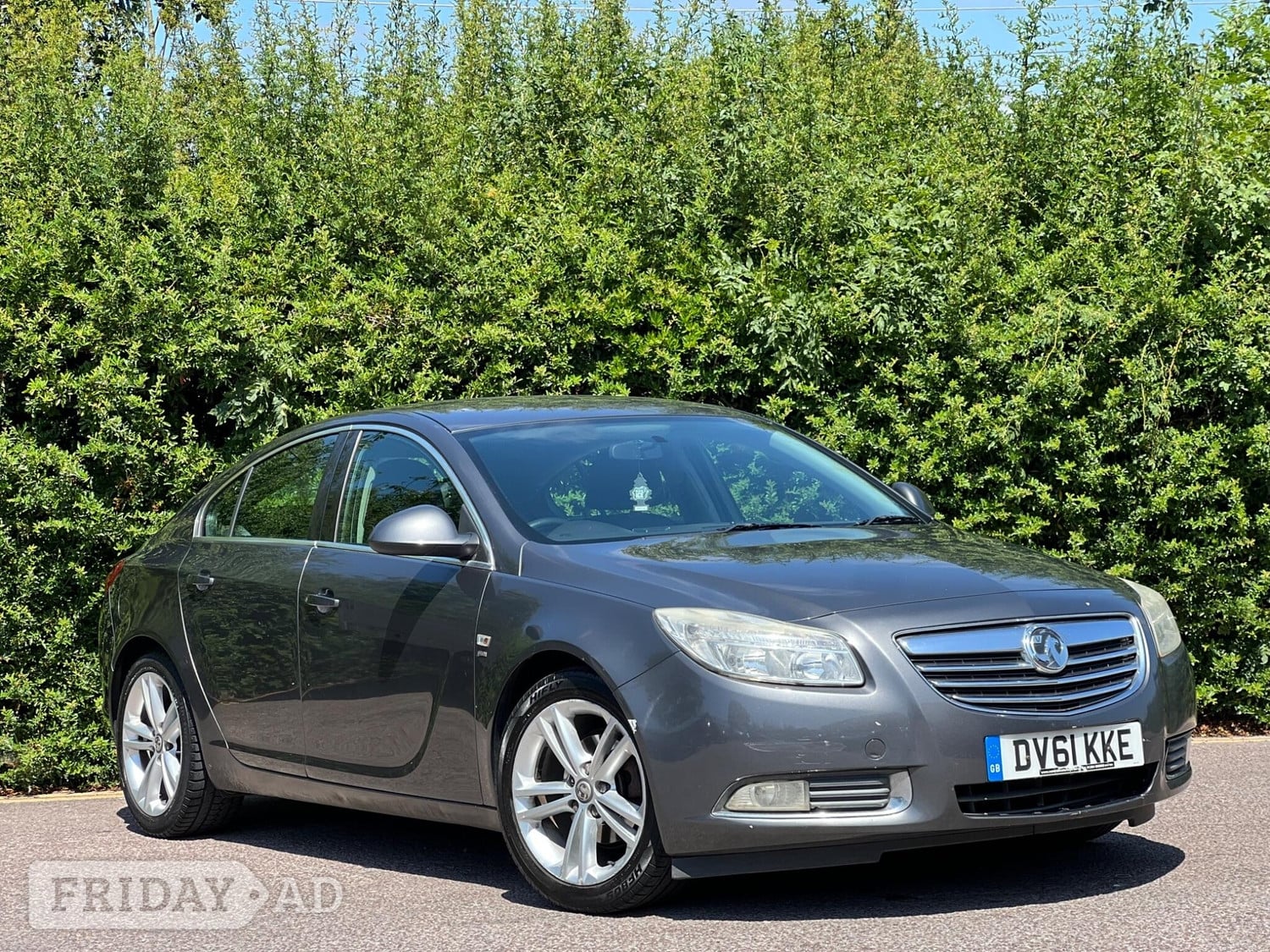 Vauxhall Insignia 2011 in Swindon