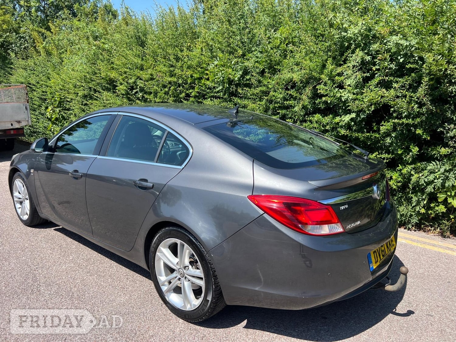 [ berth ]Vauxhall Insignia