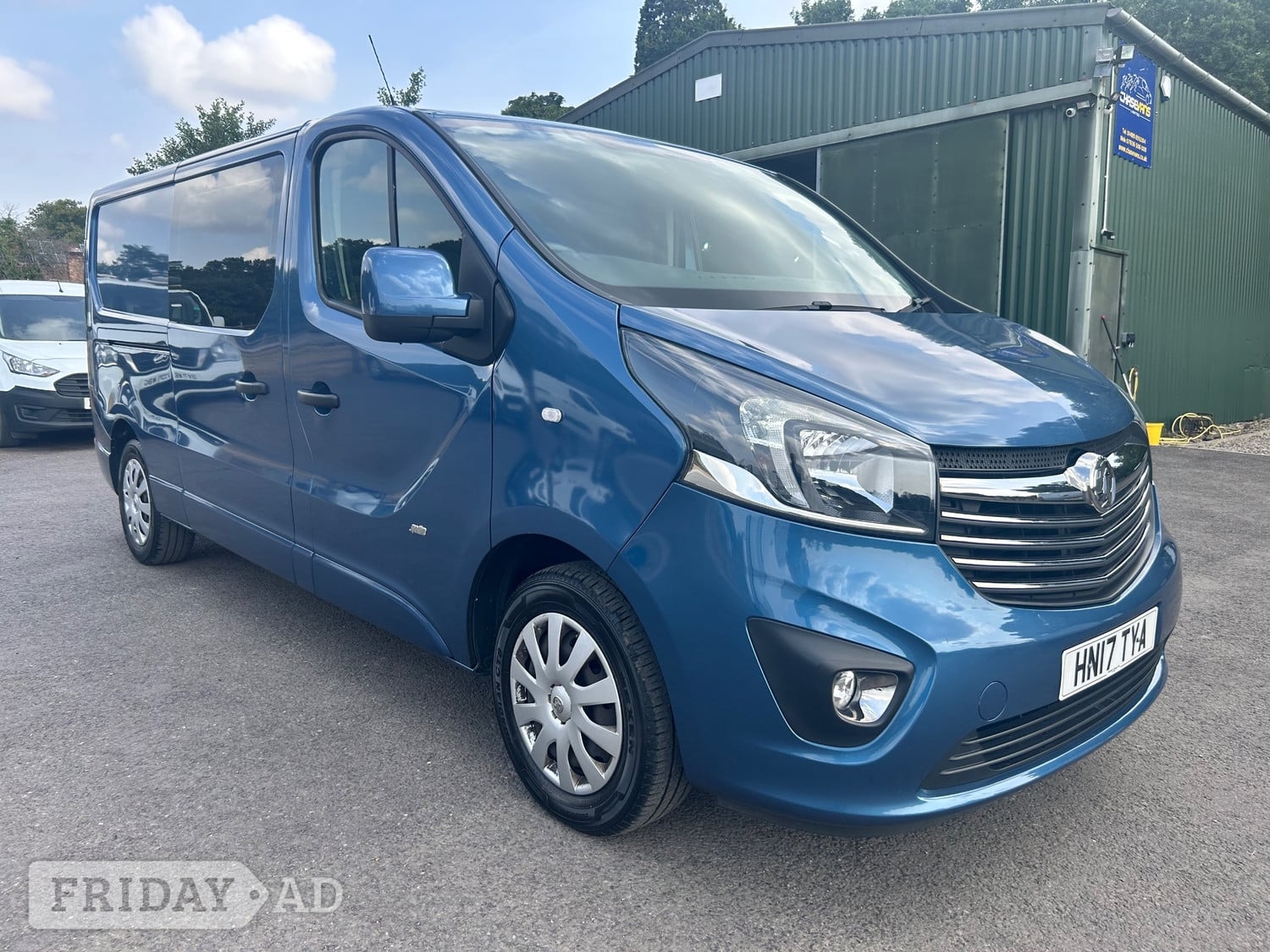 Vauxhall Vivaro 2017 in Southampton