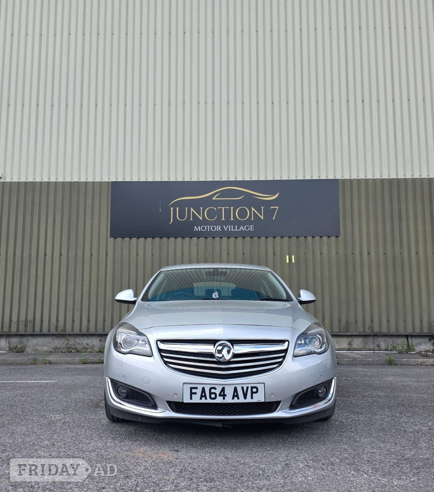 Vauxhall Insignia 2015 - Cars in Accrington