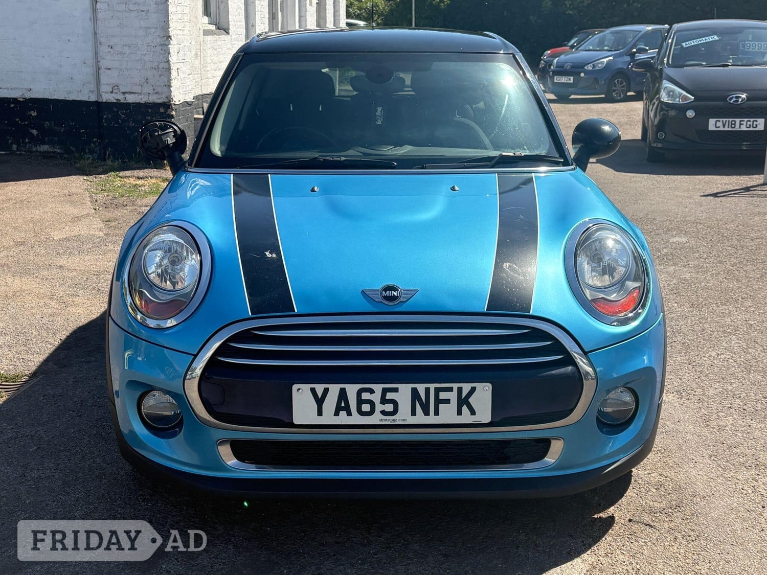 Mini Hatch 2015 in East Molesey