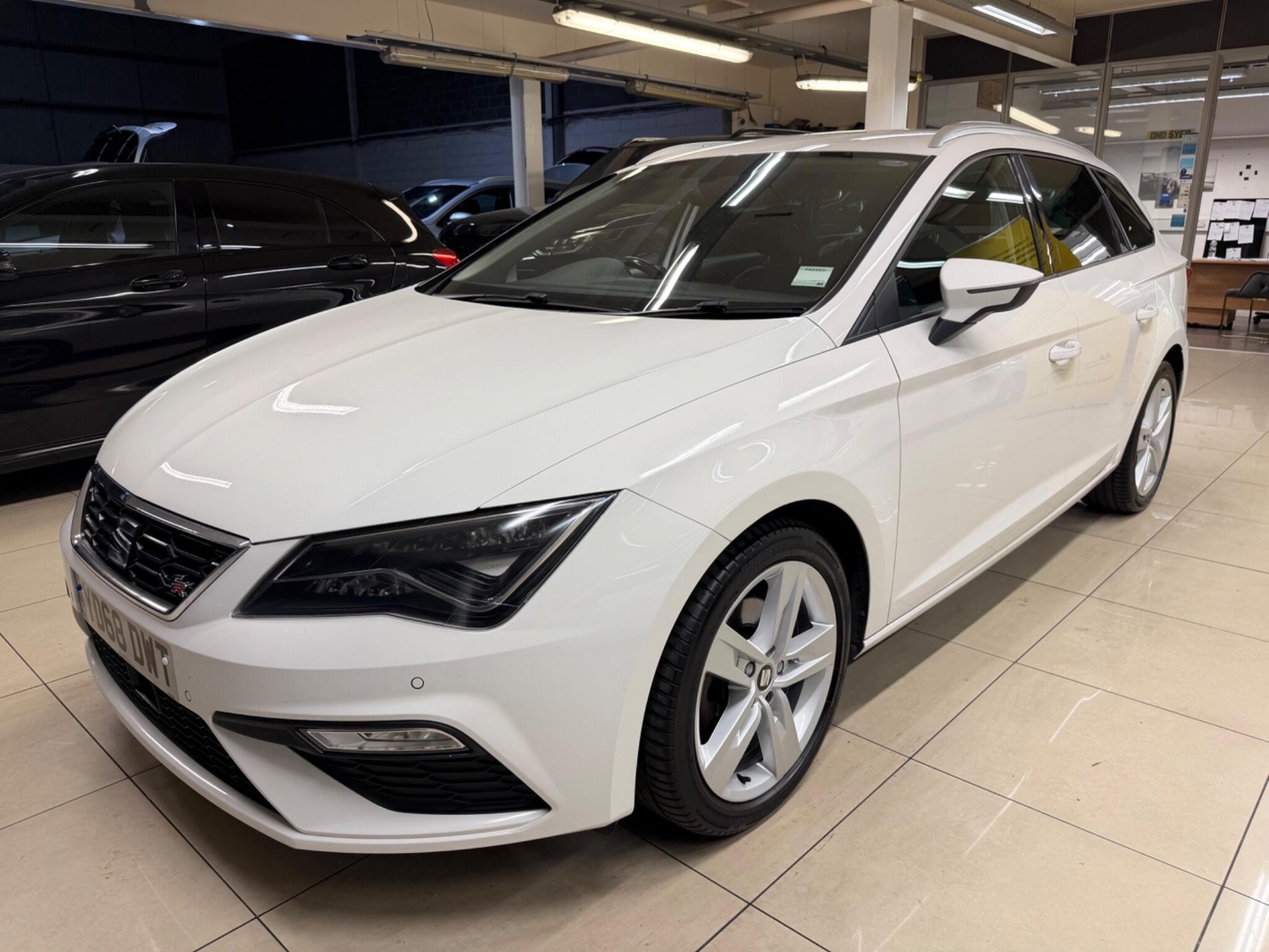 SEAT Leon 2019 - Cars in Rotherham