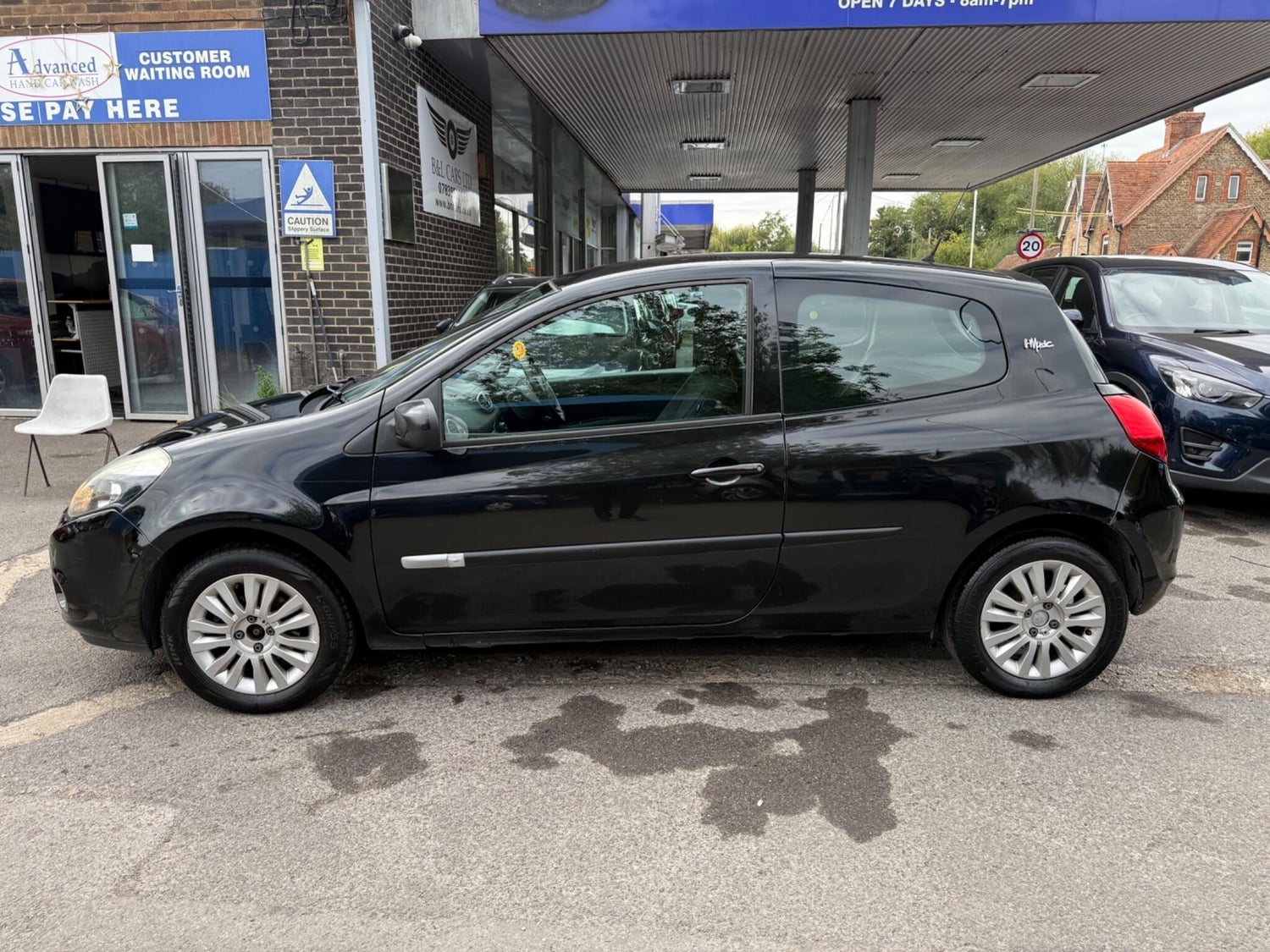 Renault Clio 2012 - Cars in Wantage