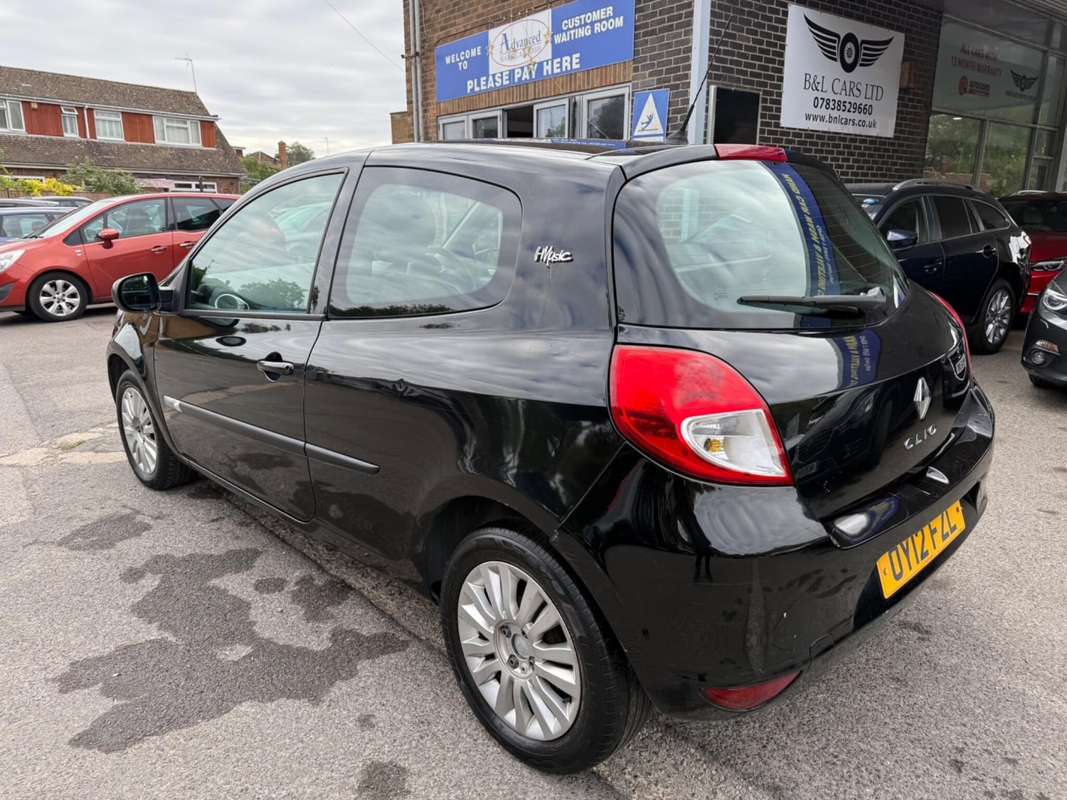 Renault Clio 2012 - Cars