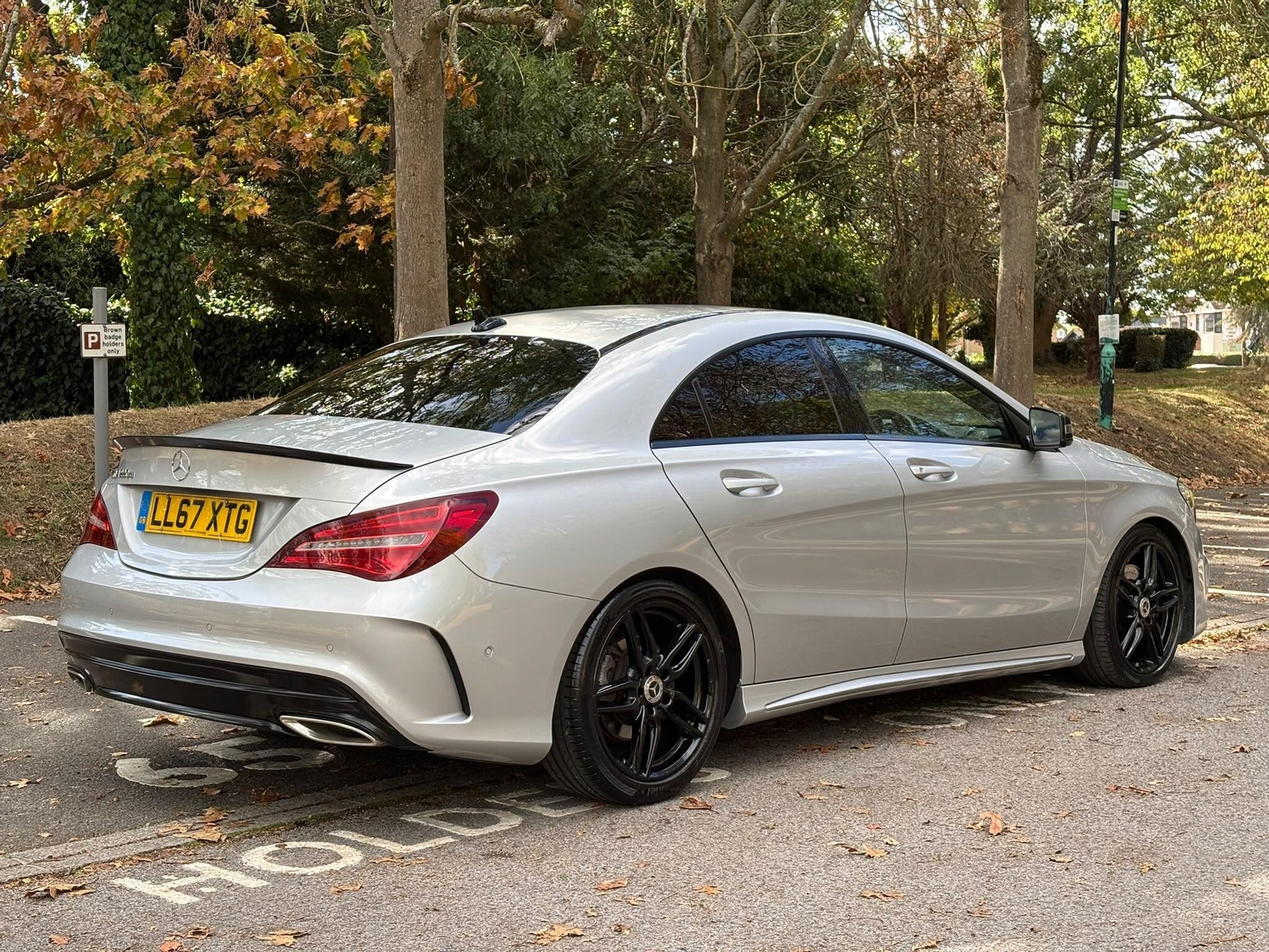 [ berth ]Mercedes-Benz CLA Class