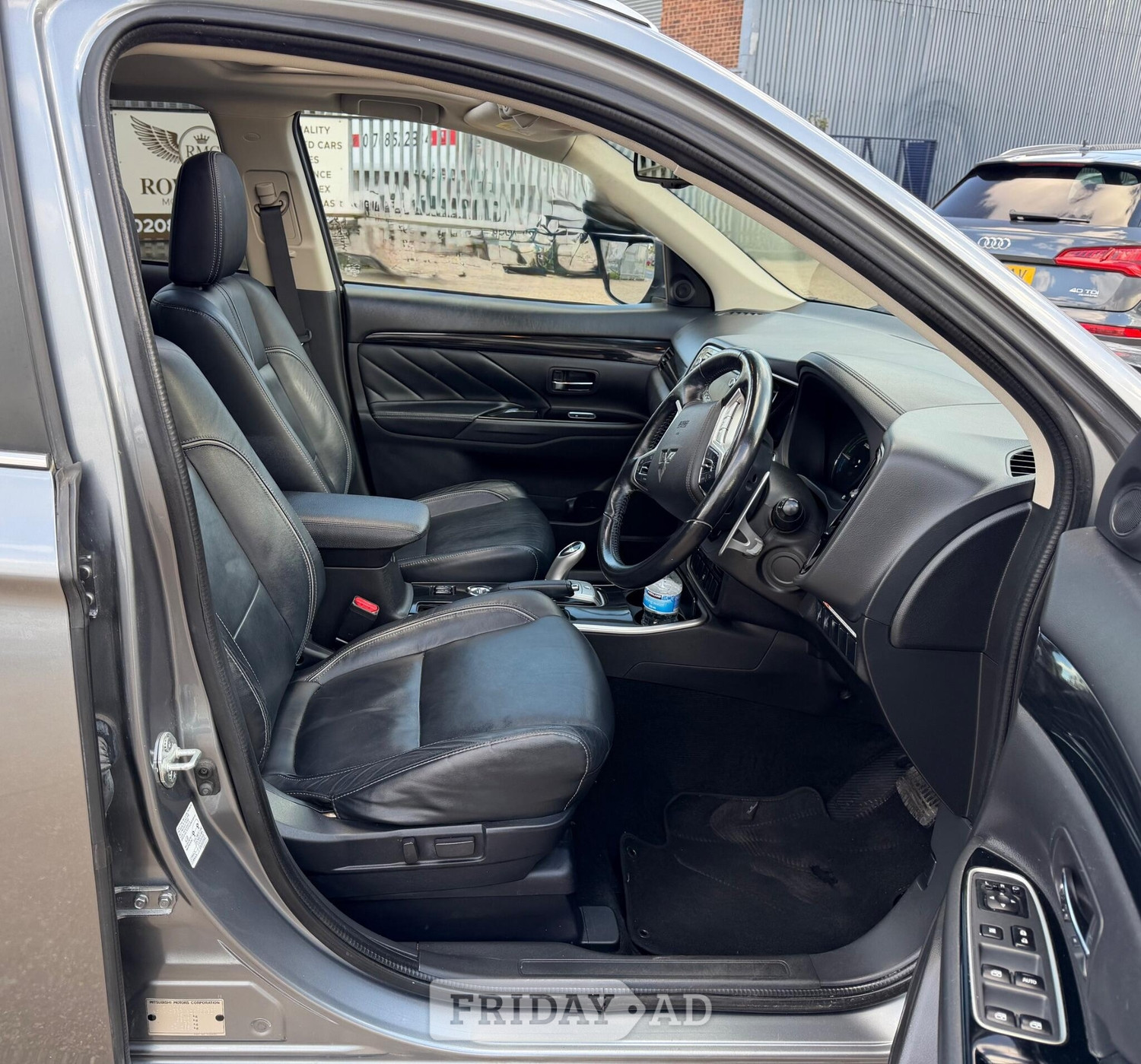[ berth ]Mitsubishi Outlander