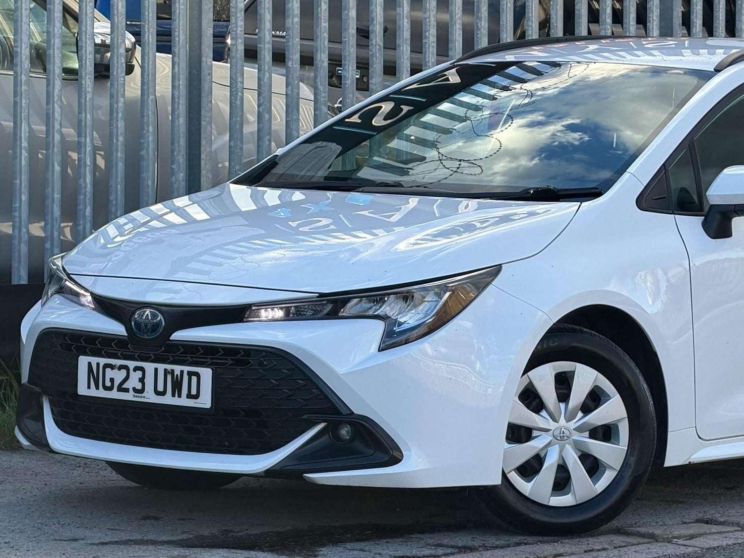 Toyota Corolla 2023 - Vans & Commercial Vehicles in Bedford