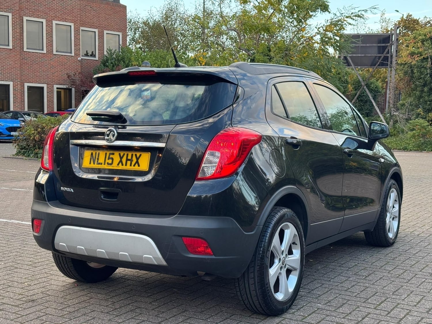Vauxhall Mokka 2015 - Cars in Hillingdon
