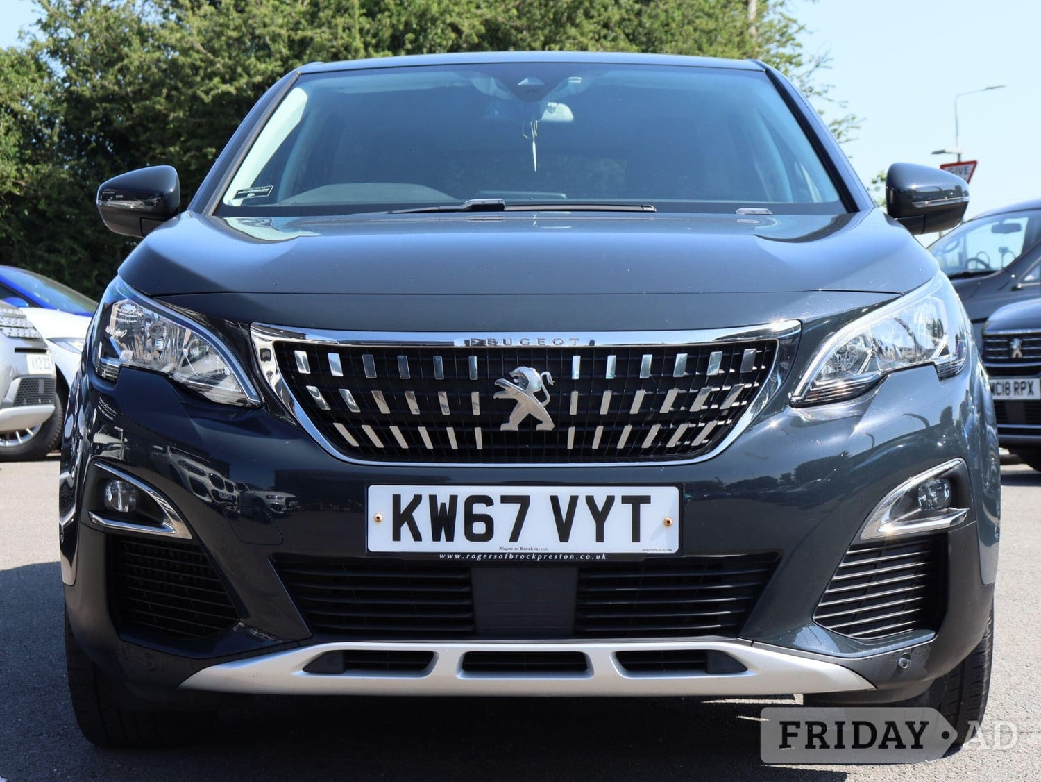 [ berth ]Peugeot 3008