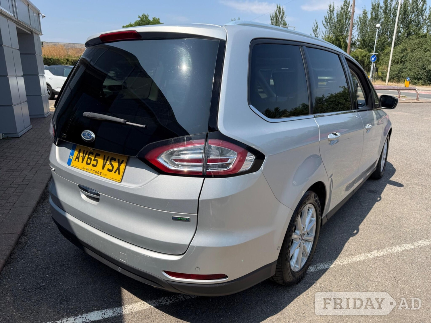 Ford Galaxy 2016 - Cars