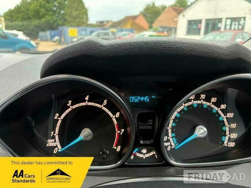 [ berth ]Ford Fiesta