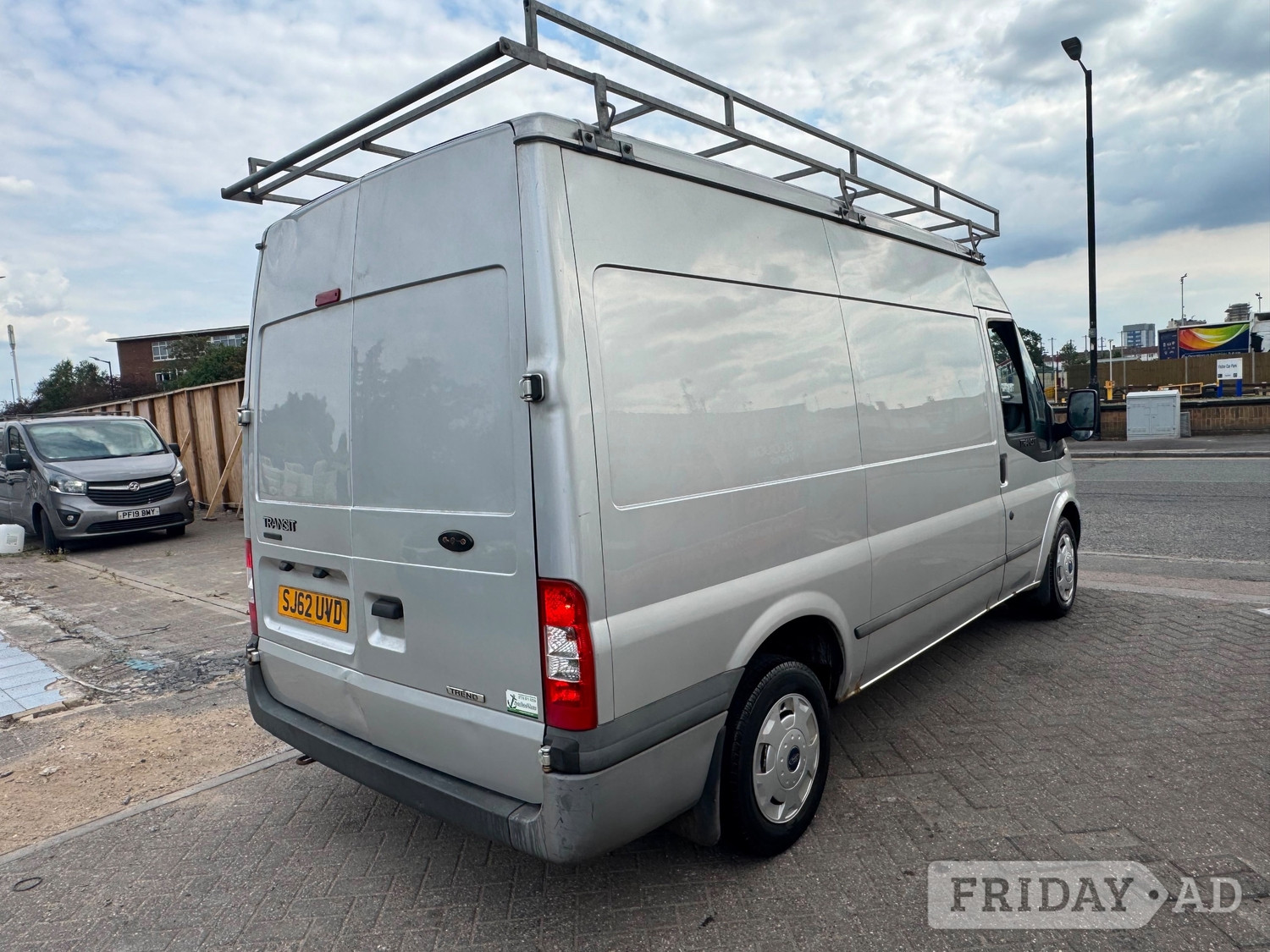 [ berth ]Ford Transit