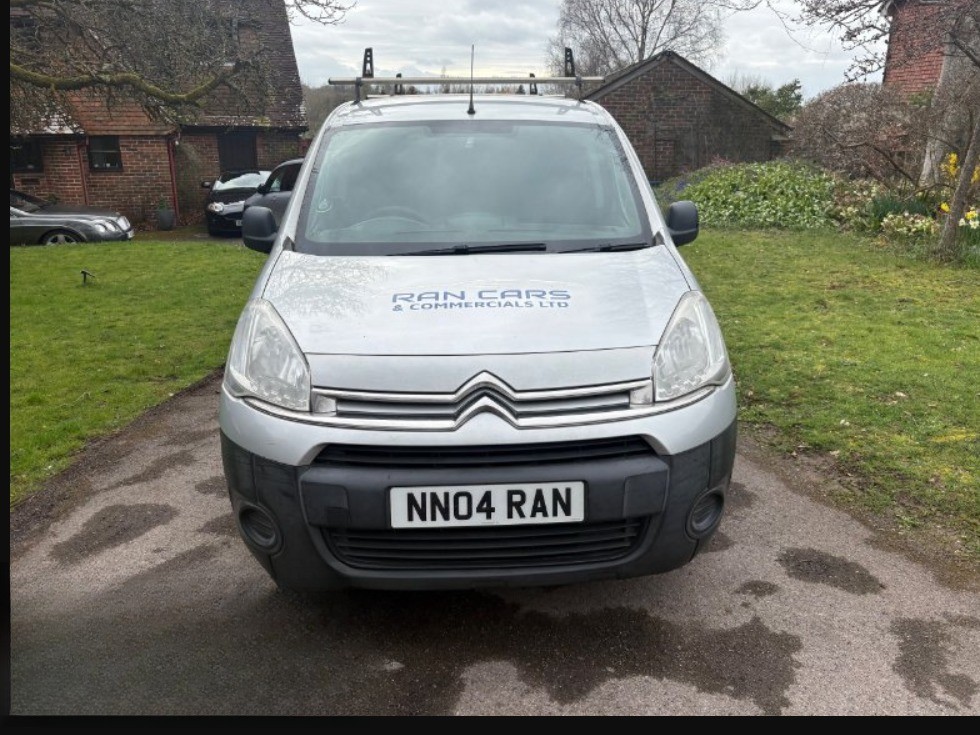 [ berth ]Citroen Berlingo