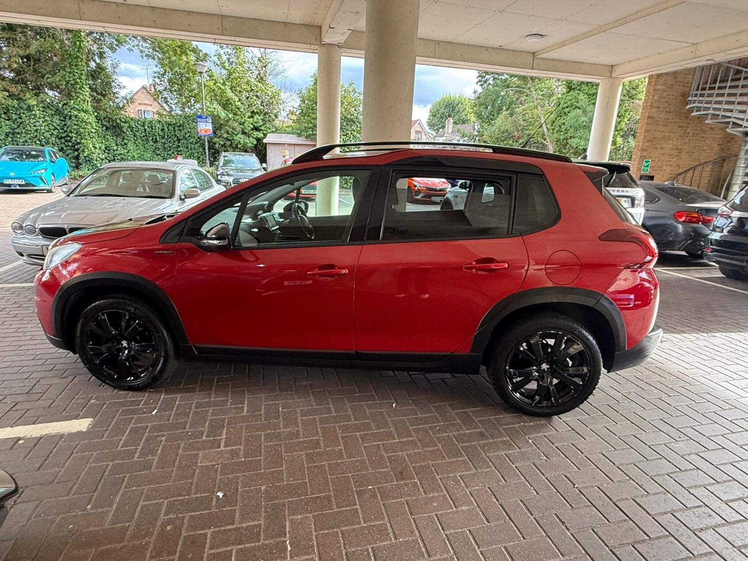 Peugeot 2008 2016 - Cars