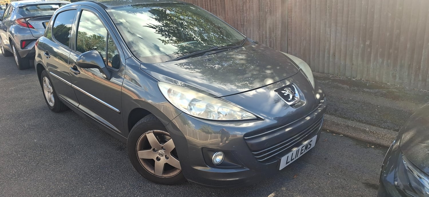 Peugeot 207 2011 - Cars in Sutton