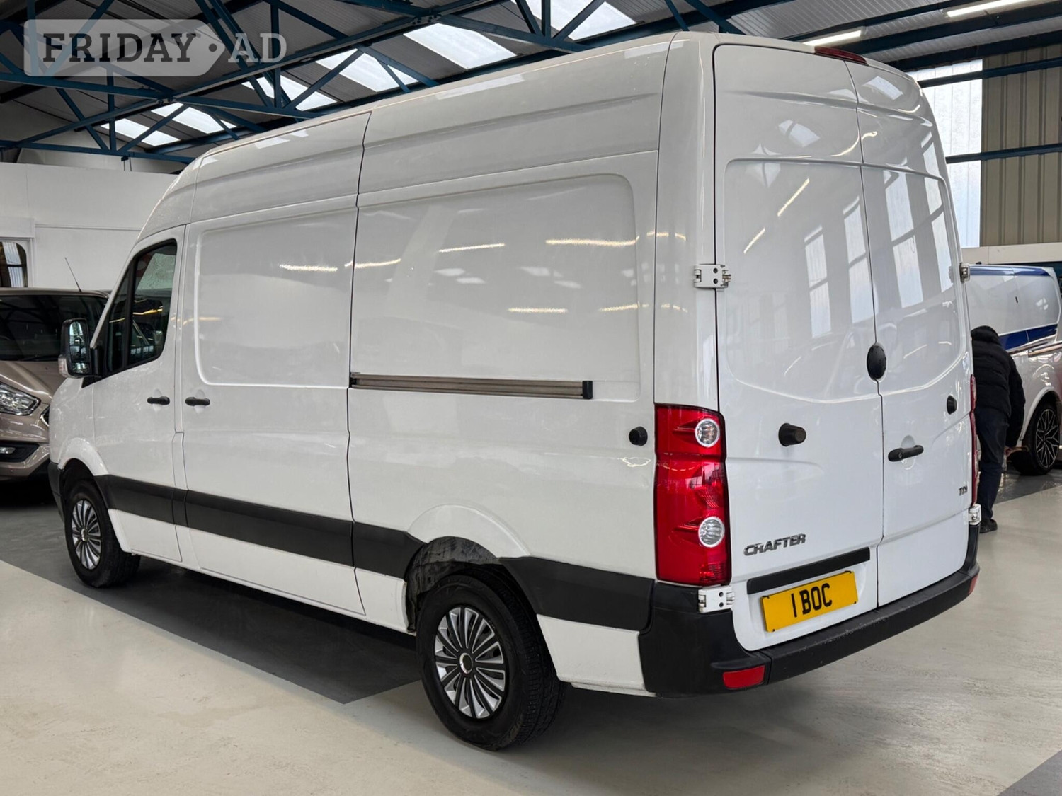 Volkswagen Crafter 2015 - Vans & Commercial Vehicles