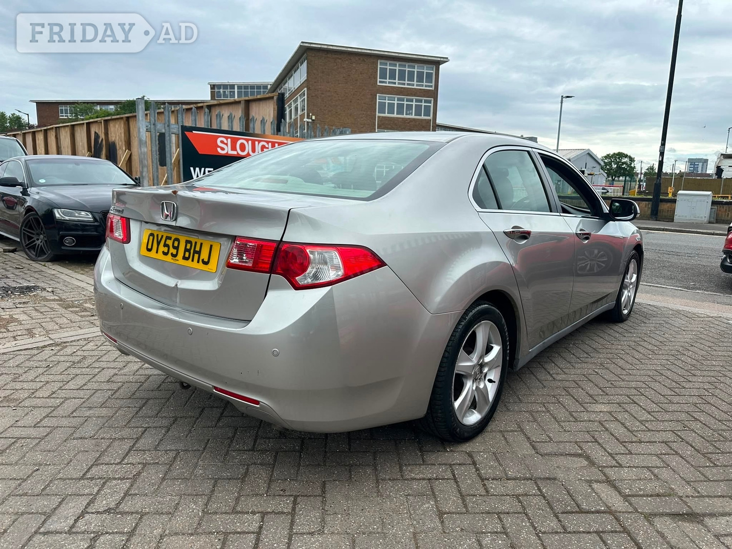 Honda Accord 2009 - Cars in Slough