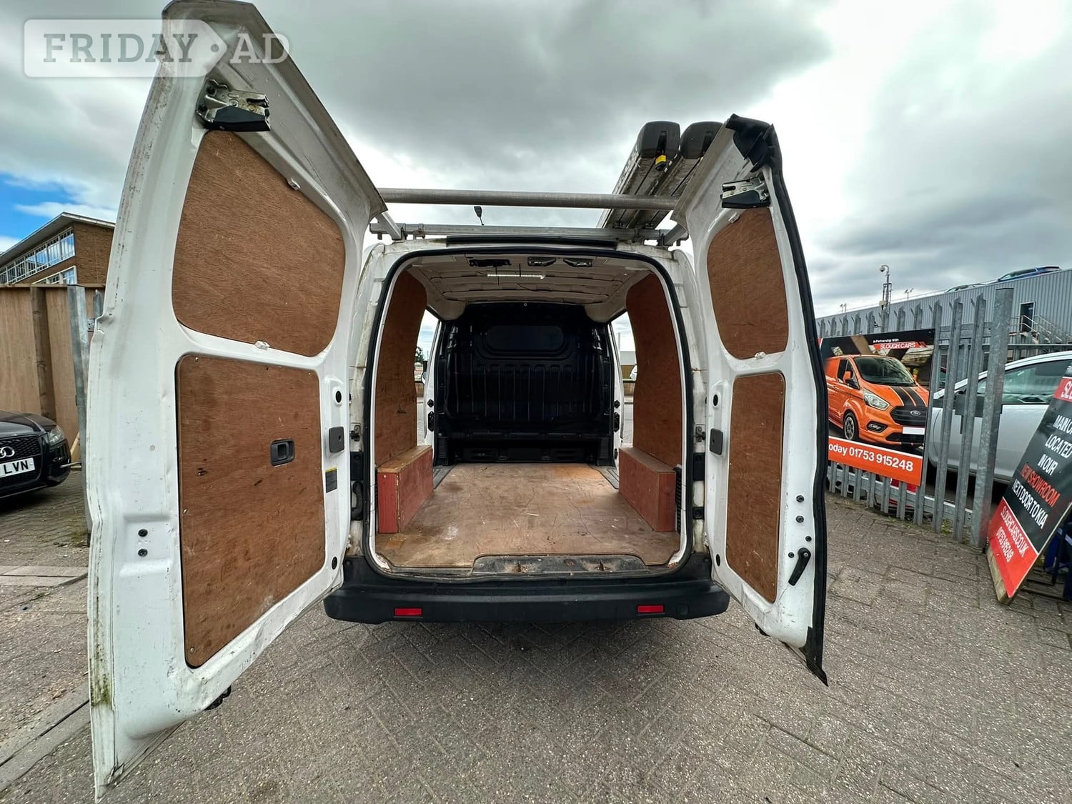 Nissan NV200 2013 - Vans & Commercial Vehicles