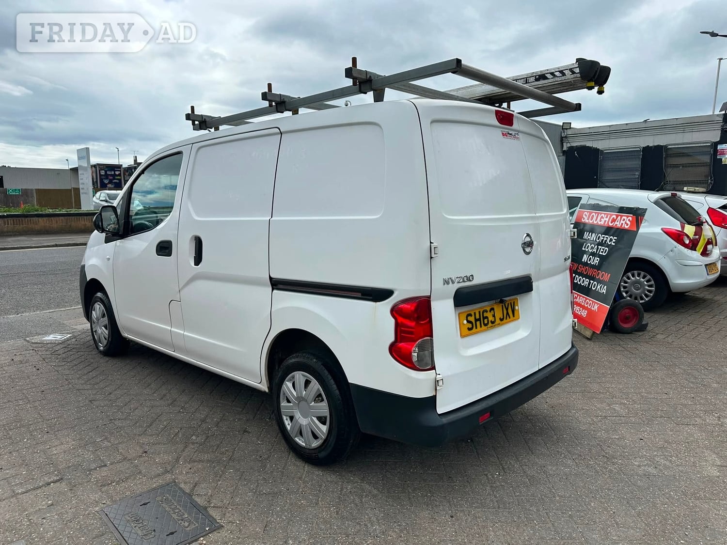 [ berth ]Nissan NV200