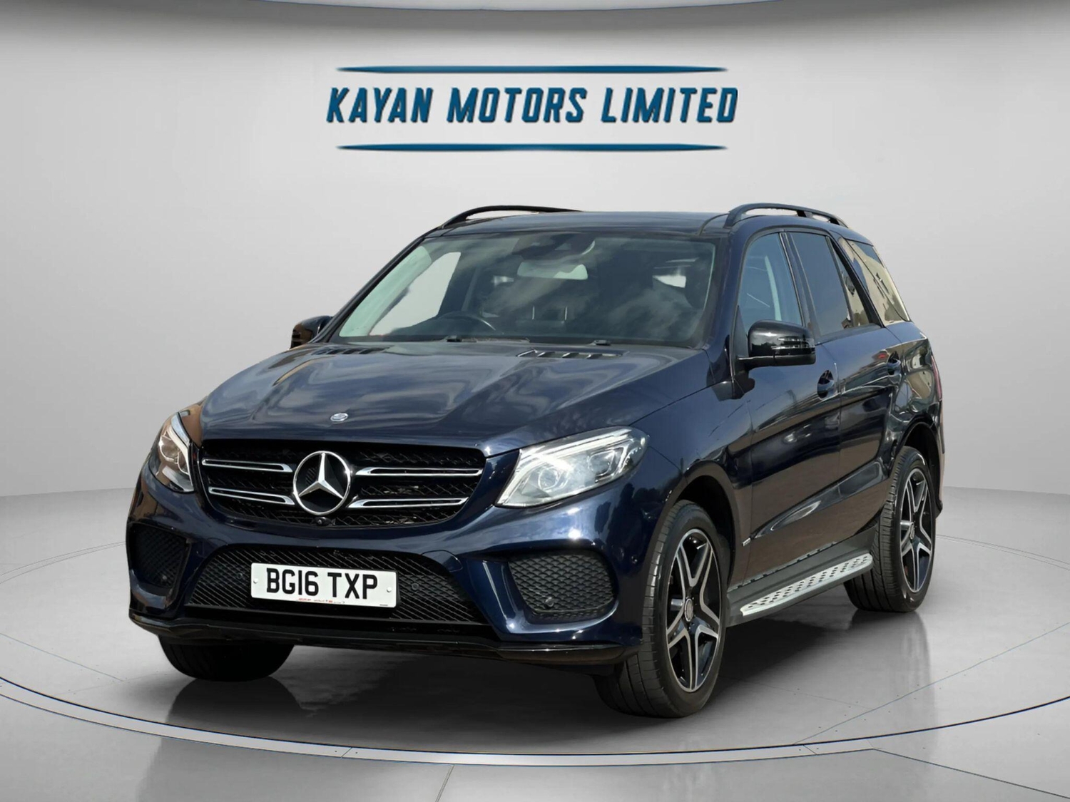 [ berth ]Mercedes-Benz GLE