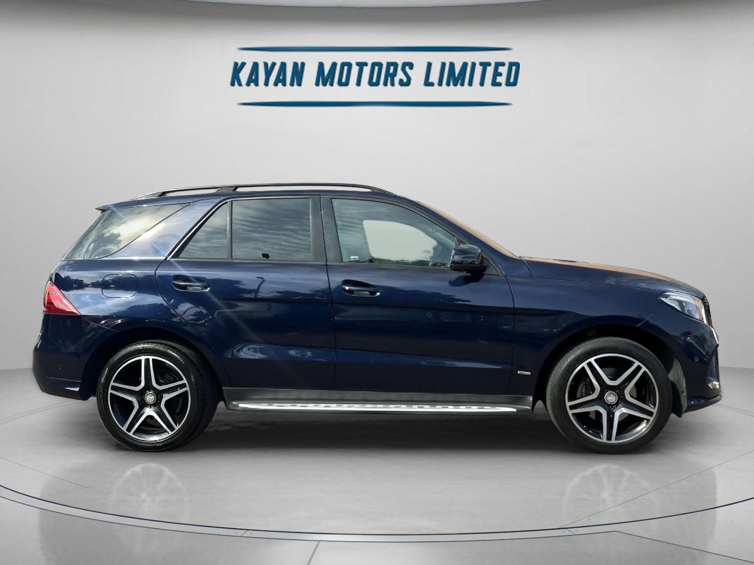 Mercedes-Benz GLE 2016 - Cars in Kensington