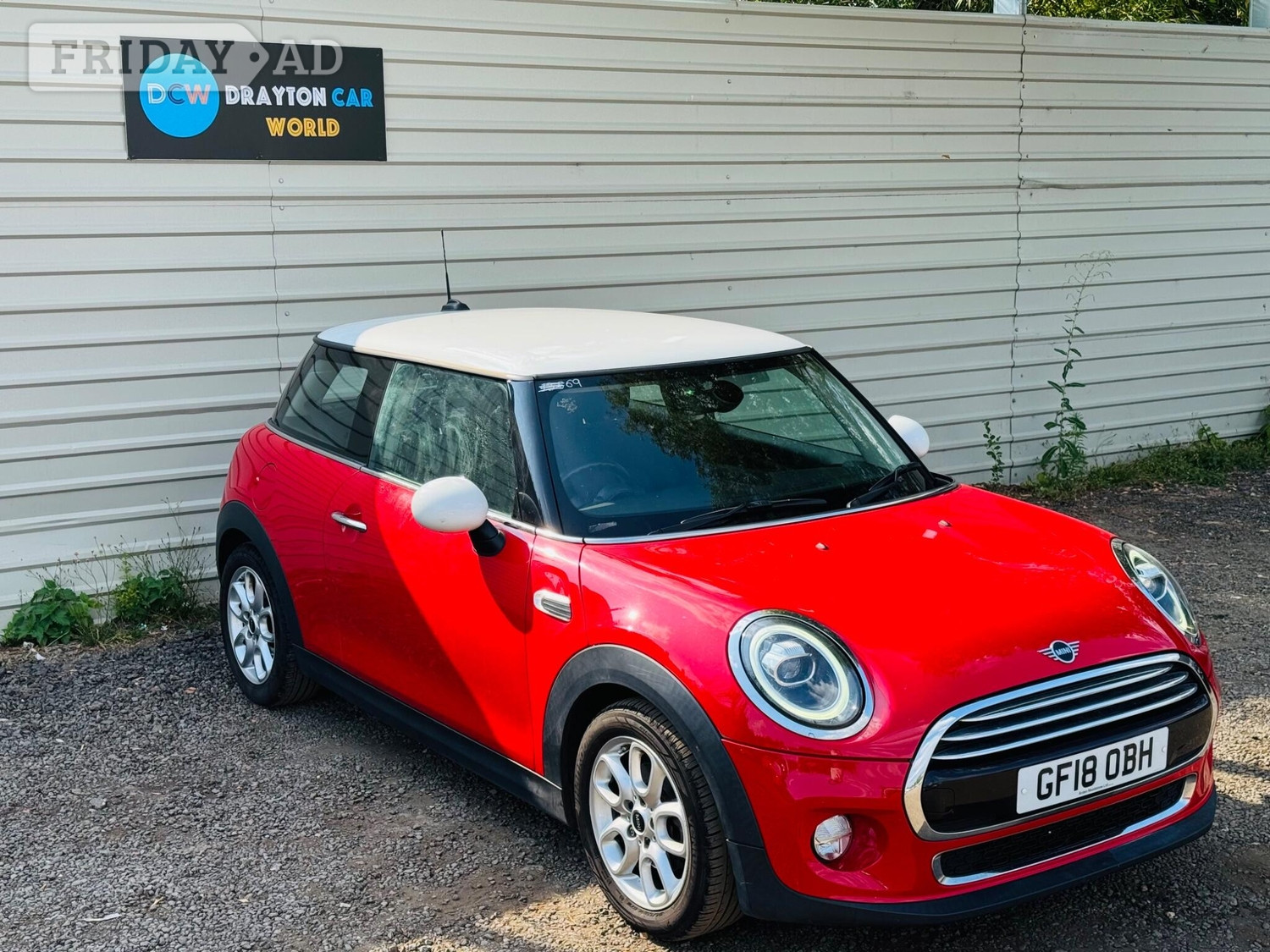Mini Hatch 2018 - Cars