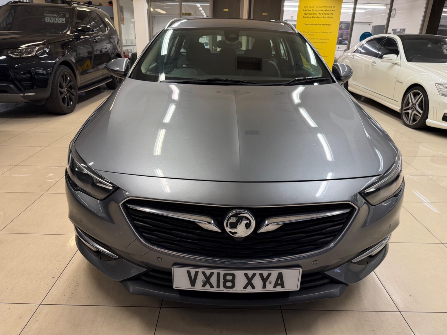 [ berth ]Vauxhall Insignia