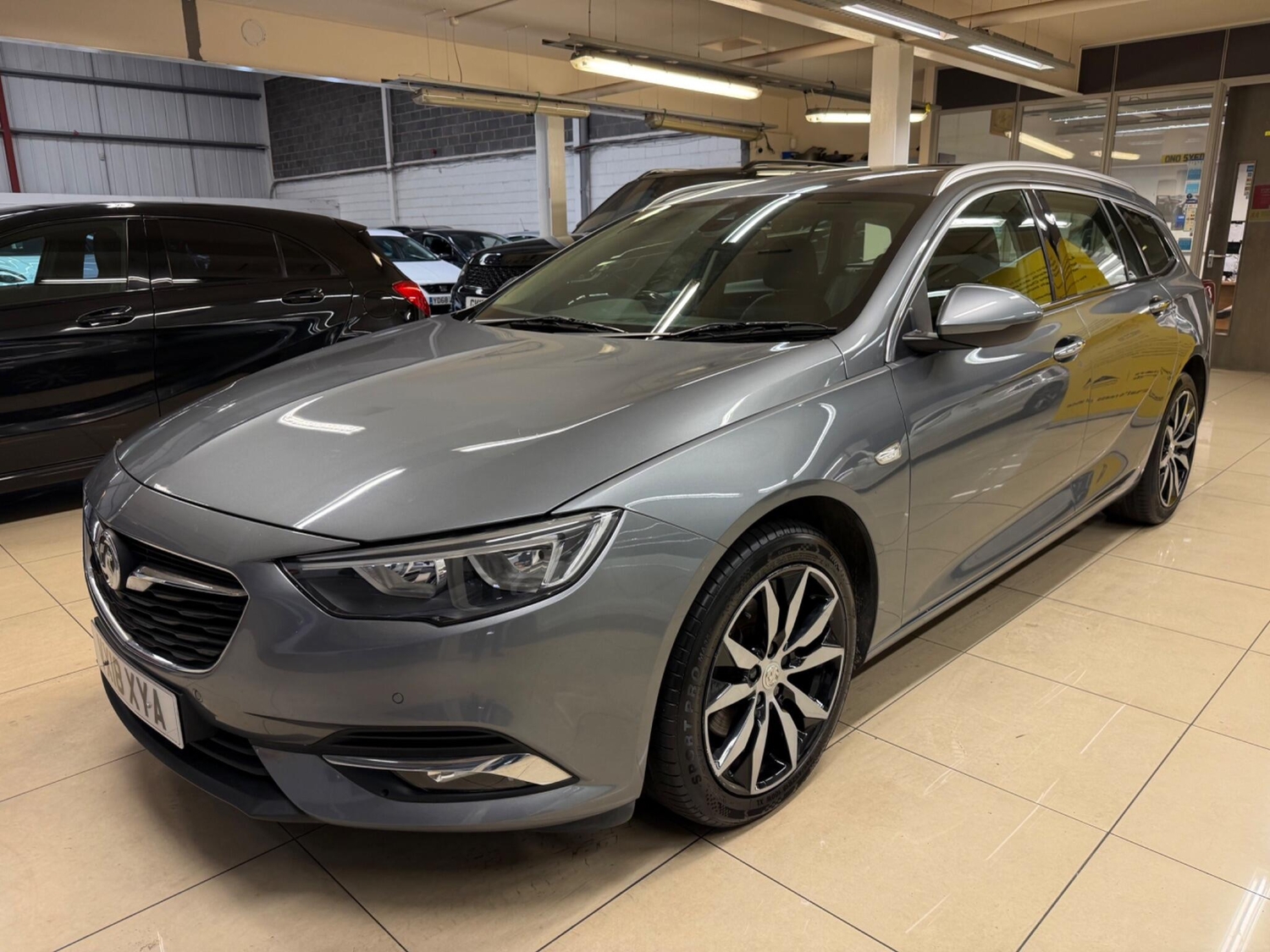 Vauxhall Insignia 2018 - Cars in Rotherham