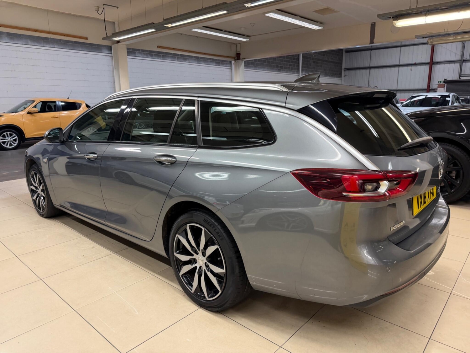 Vauxhall Insignia 2018 - Cars