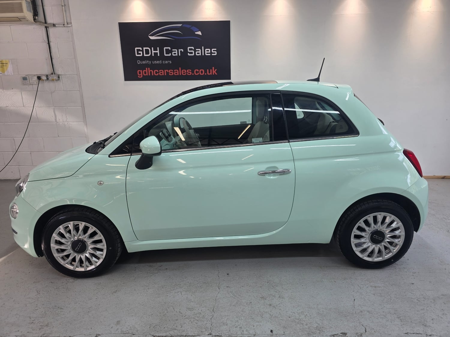 Fiat 500 2018 - Cars