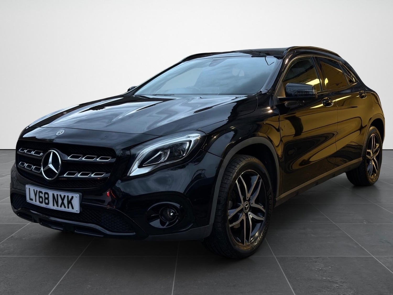 Mercedes-Benz GLA 2019 - Cars