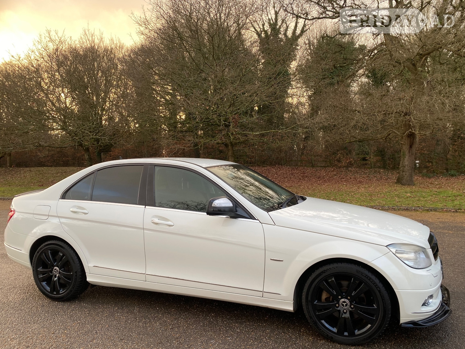 [ berth ]Mercedes-Benz C Class