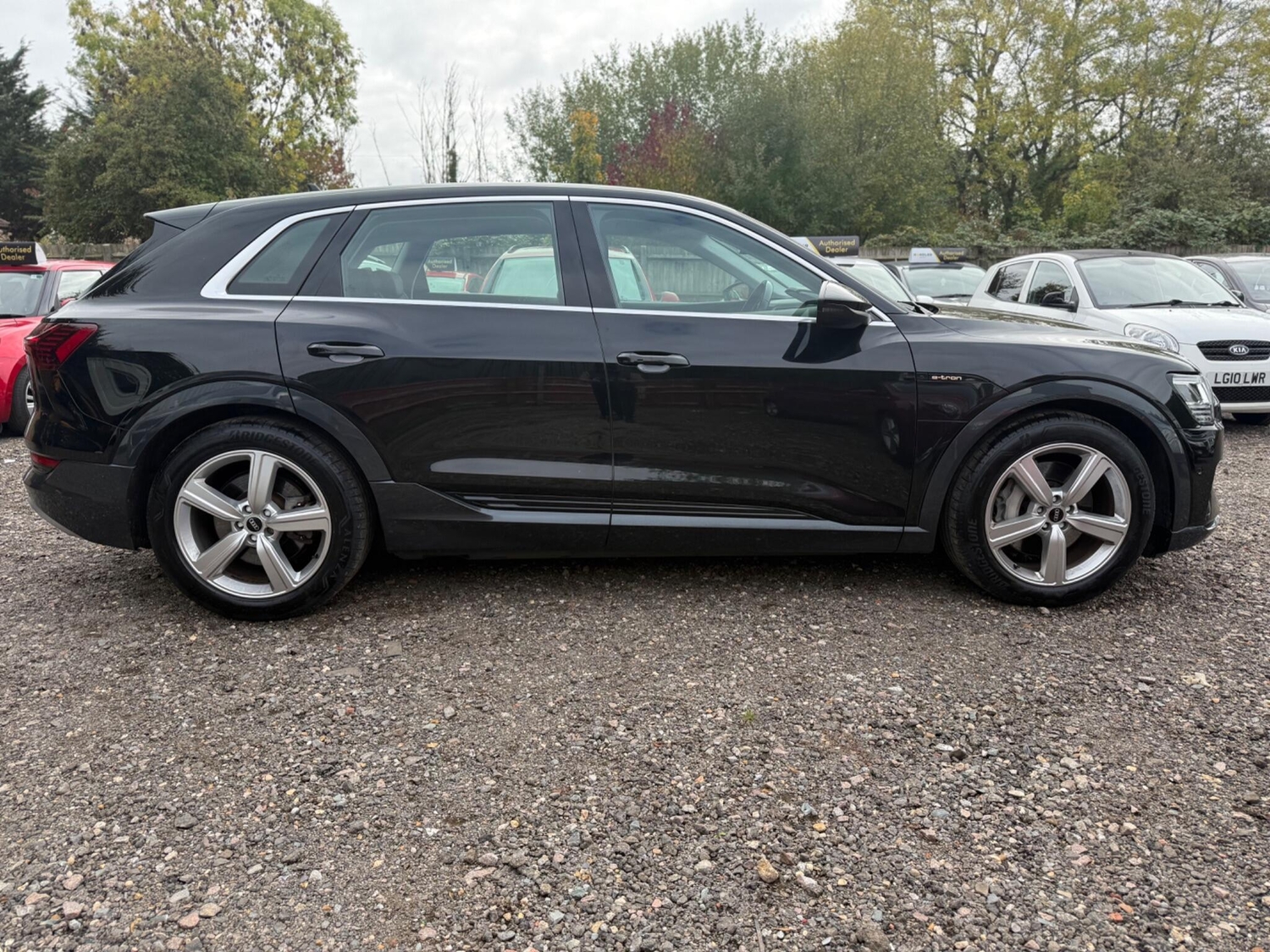 [ berth ]Audi e-tron