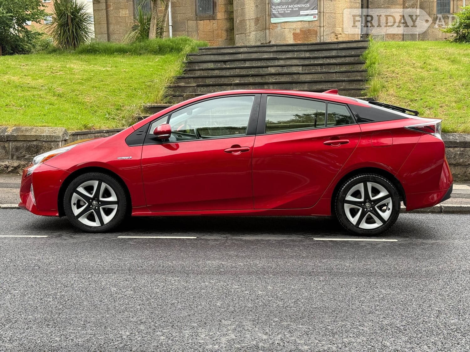 Toyota Prius 2016 - Cars in Preston