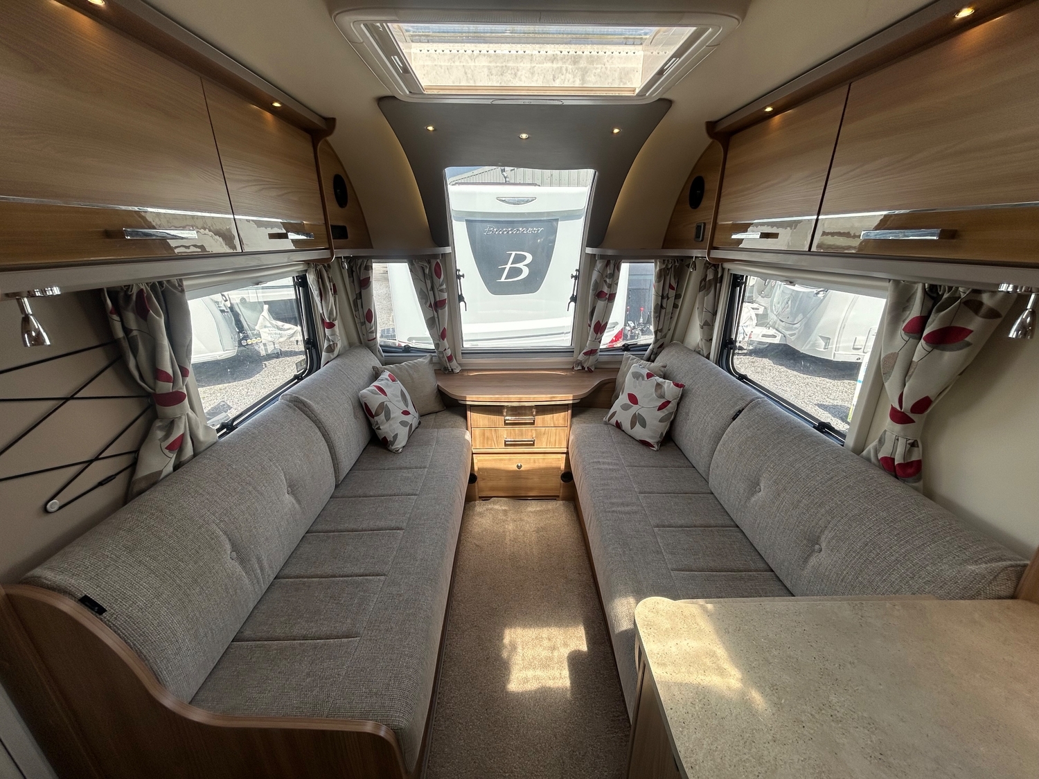 Bailey Pegasus Palermo 2017 - Motorhomes & Caravans