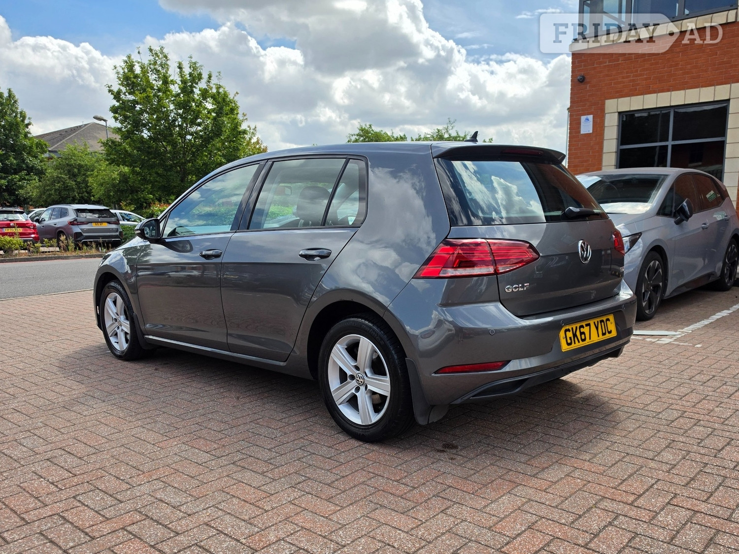 Volkswagen Golf 2017 - Cars