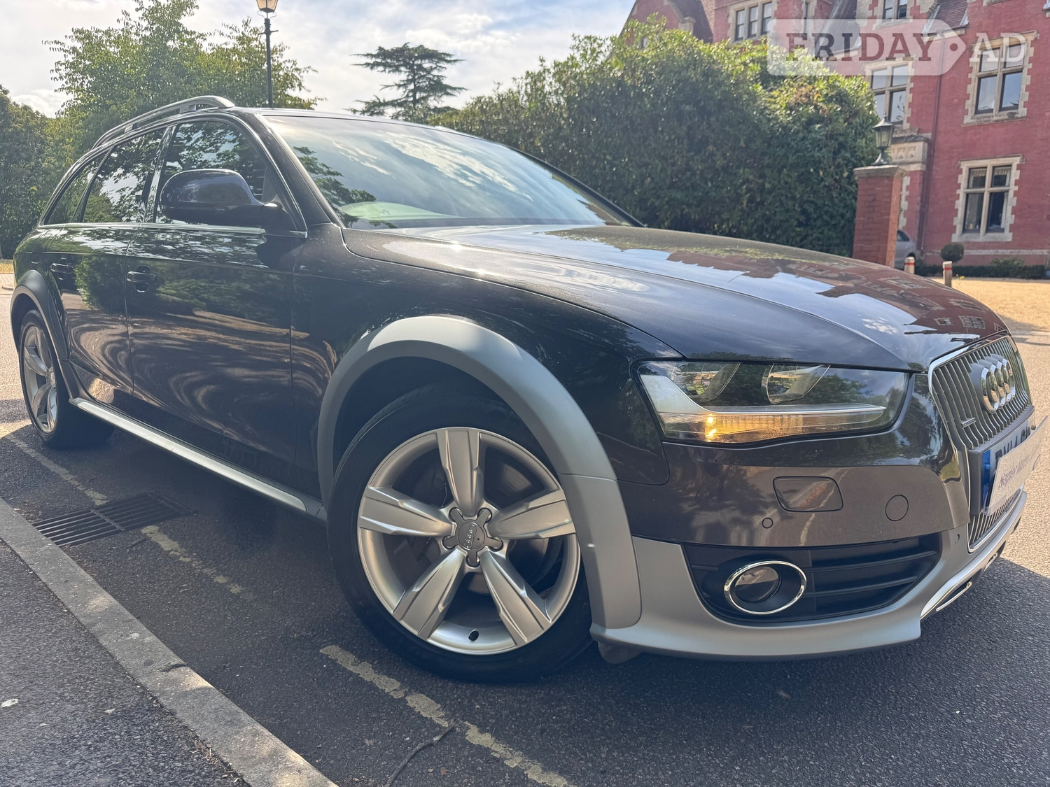 Audi A4 Allroad 2014 in Horsham