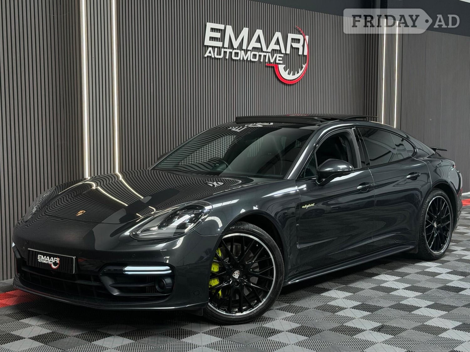 Porsche Panamera 2017 in Lambeth