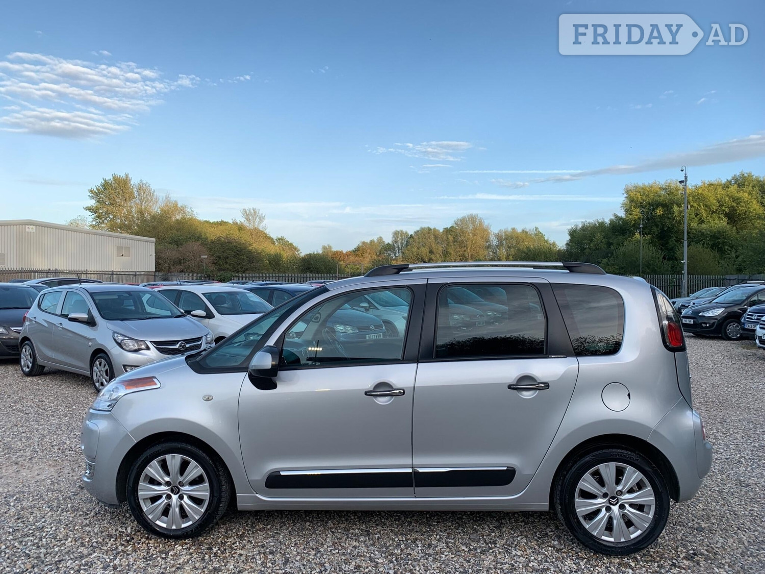 Citroen C3 Picasso 2012 - Cars in Swindon