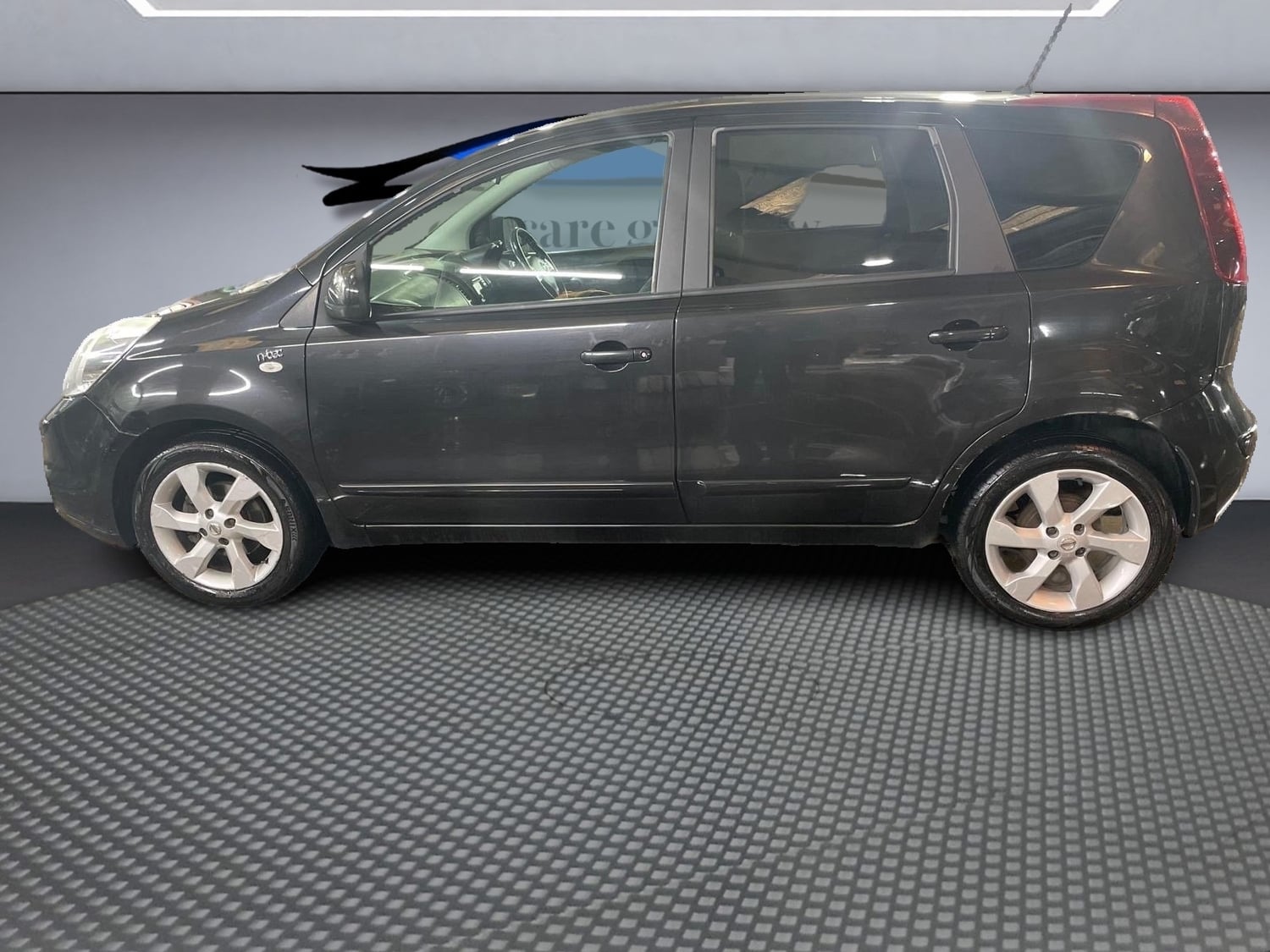 Nissan Note 2010 - Cars