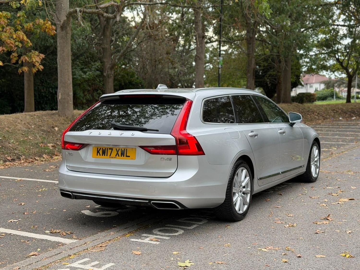 [ berth ]Volvo V90